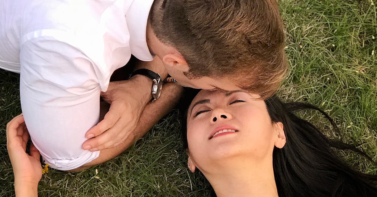 Navigating Dependency in Virtual Relationships